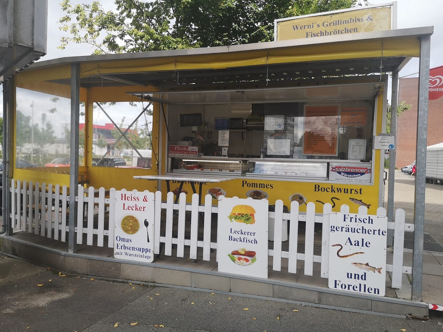 Wernis Grillimbiss Außenansicht